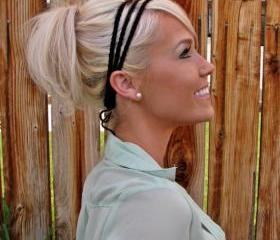 Très Chic Crochet Headband in Midnight Black - Adjustable